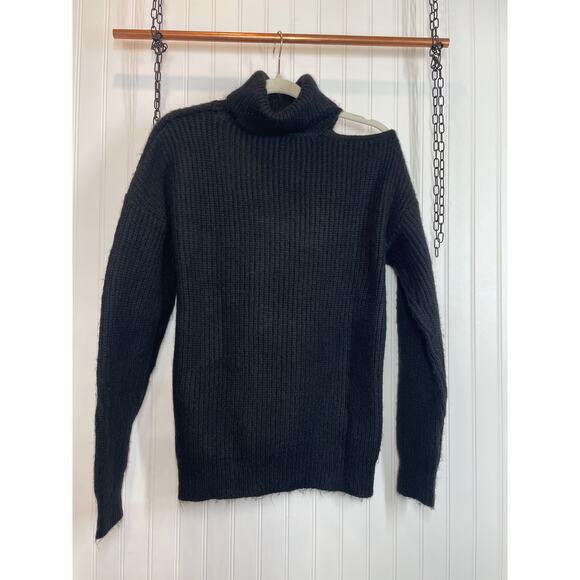 NWT Bobeau Womens Black Ribbed Knit Cut Away Shoulder Turtle Neck Sweater Size M - Picture 1 of 5